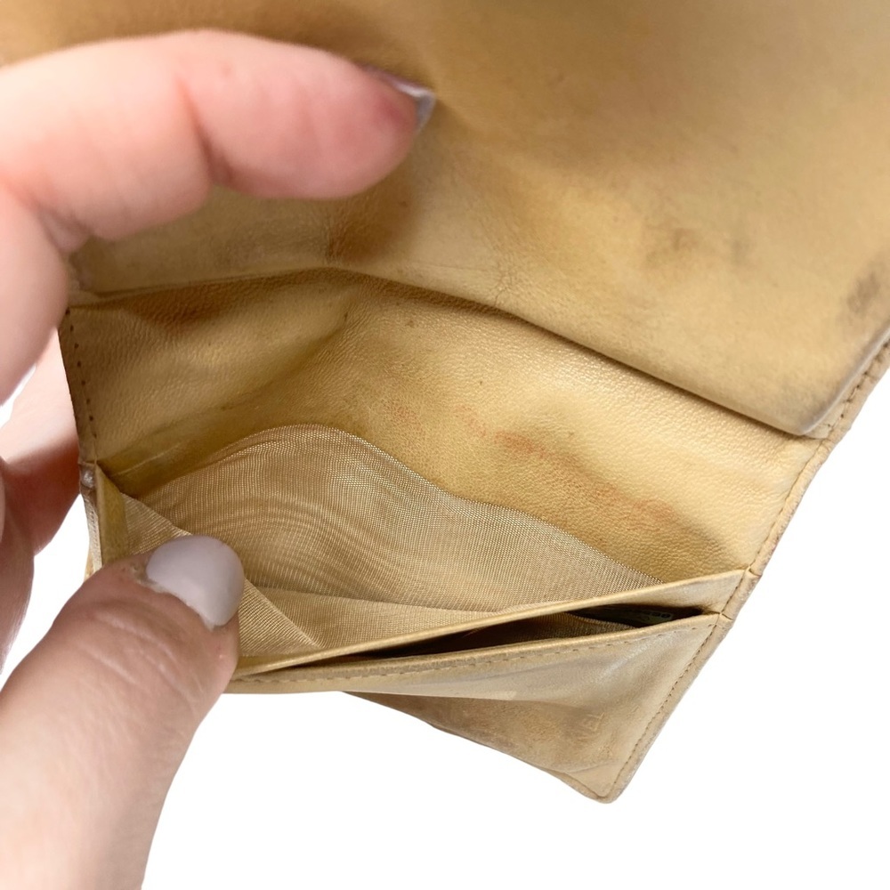 CHANEL Beige Pebbled Leather Bi-Fold Wallet - Picture 10 of 16